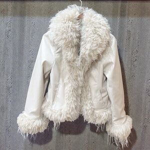 Kimchi Blue Tiffany Faux Leather + Faux Fur Trim Jacket

Non smoking/no pets
